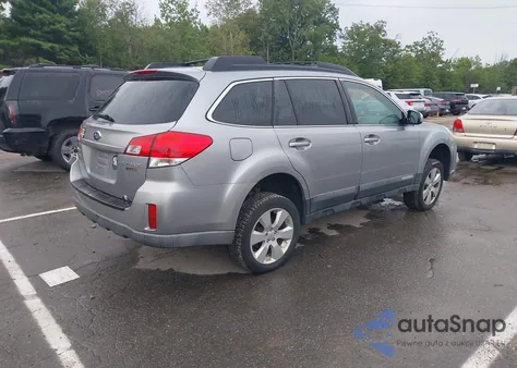2010 Subaru Outback 2.5I Premium z USA, uszkodzony, nr VIN 4S4BRBCC7A3317298